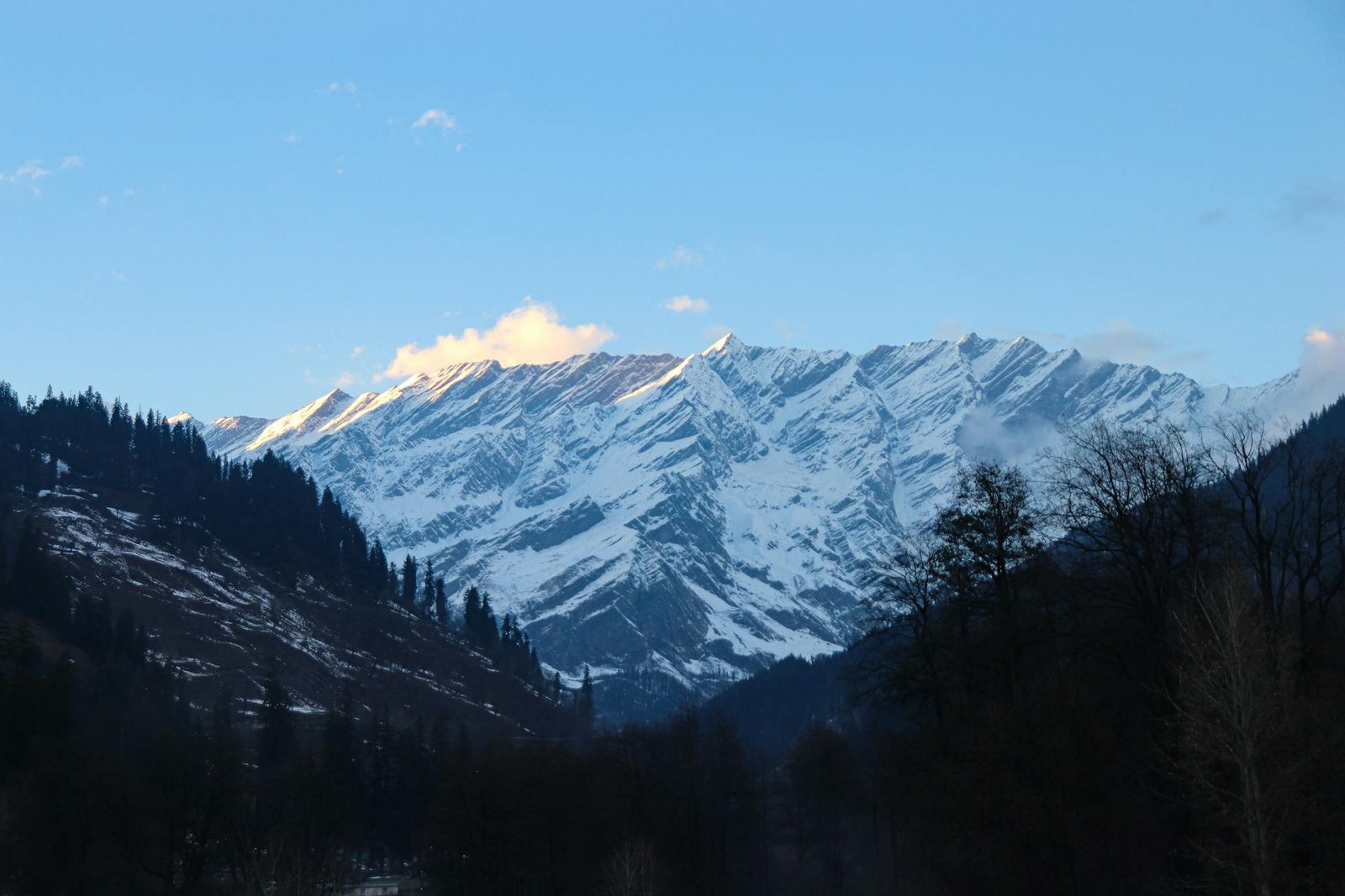 Manali Volvo Tour – Ex Delhi